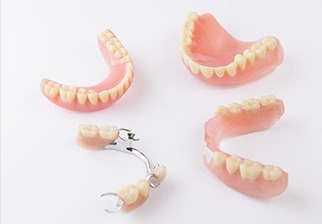 入れ歯の悩みと主な原因